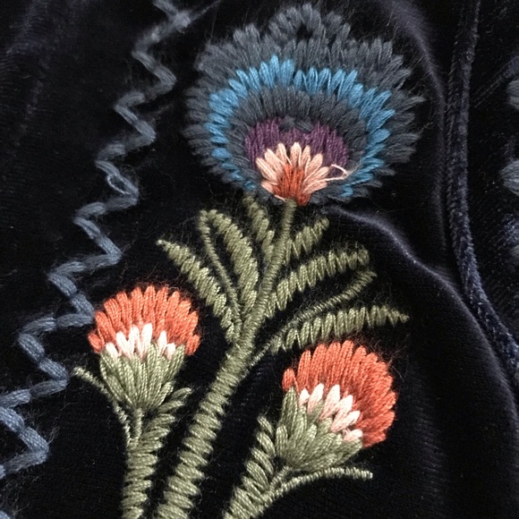 Zara Dark Blue Embroidered Velvet Dress - Picture 7 of 8